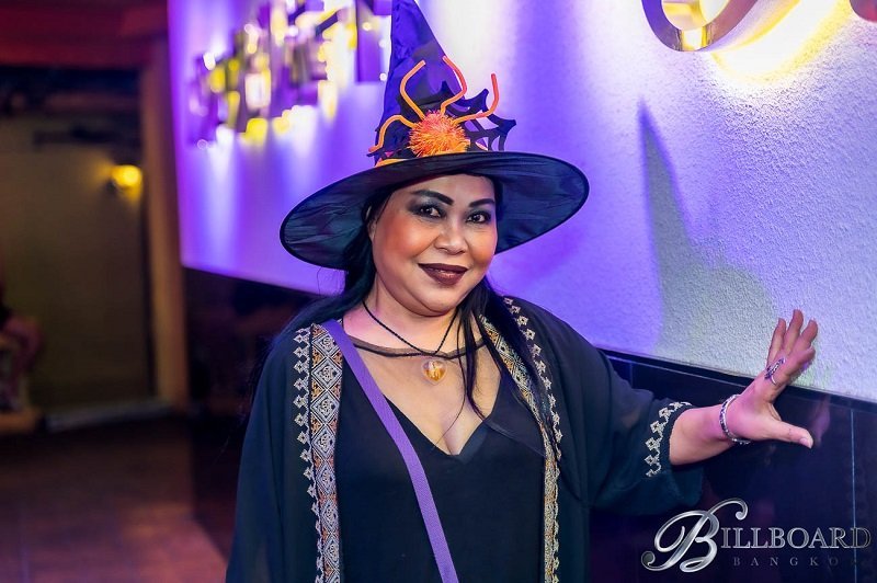 Lo que debes saber si buscas chicas tailandesas sexys y calientes