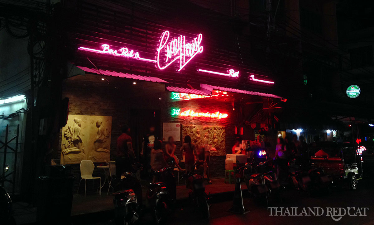 Los 6 mejores bares Go-Go de Bangkok