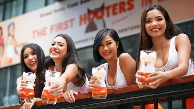 Nana Plaza y Sukhumvit Soi 4 ​​mejores lugares