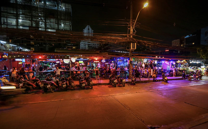 Sukhumvit Soi 11: la calle más emocionante de Bangkok Sukhumvit Soi 11: la calle más emocionante de Bangkok