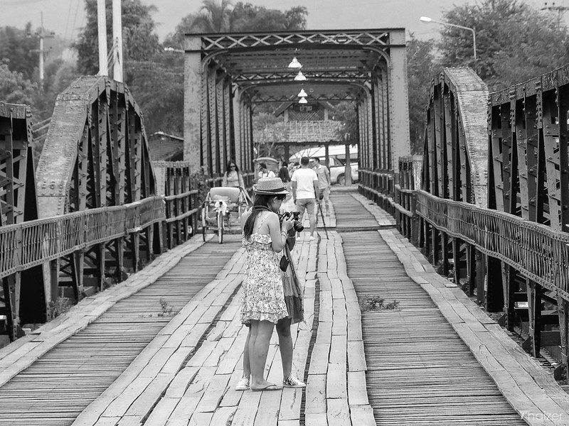 Puente conmemorativo de Pai