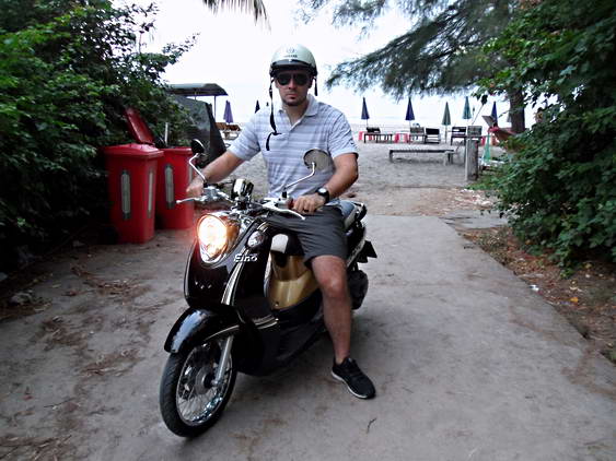 Viaje a la playa de Ao Manao