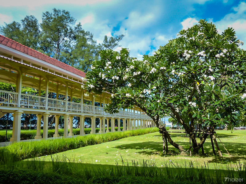 Palacio Marukhathaiyawan Teakwood (cerca de Hua Hin)