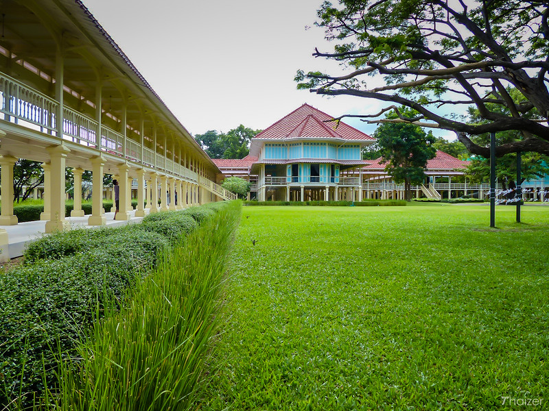 Palacio Marukhathaiyawan Teakwood (cerca de Hua Hin)