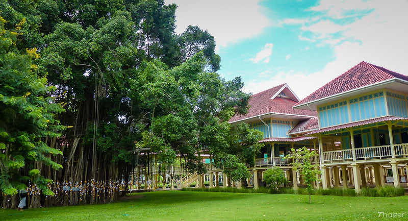Palacio Marukhathaiyawan Teakwood (cerca de Hua Hin)
