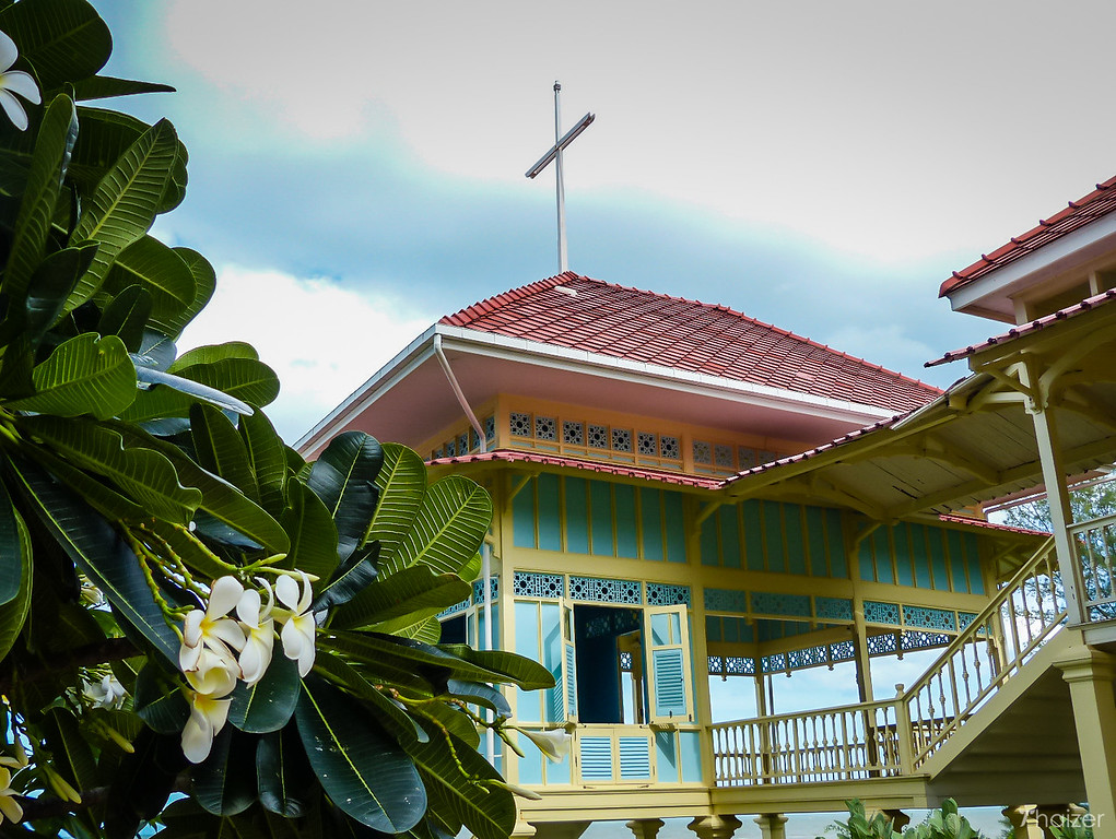 Palacio Marukhathaiyawan Teakwood (cerca de Hua Hin)