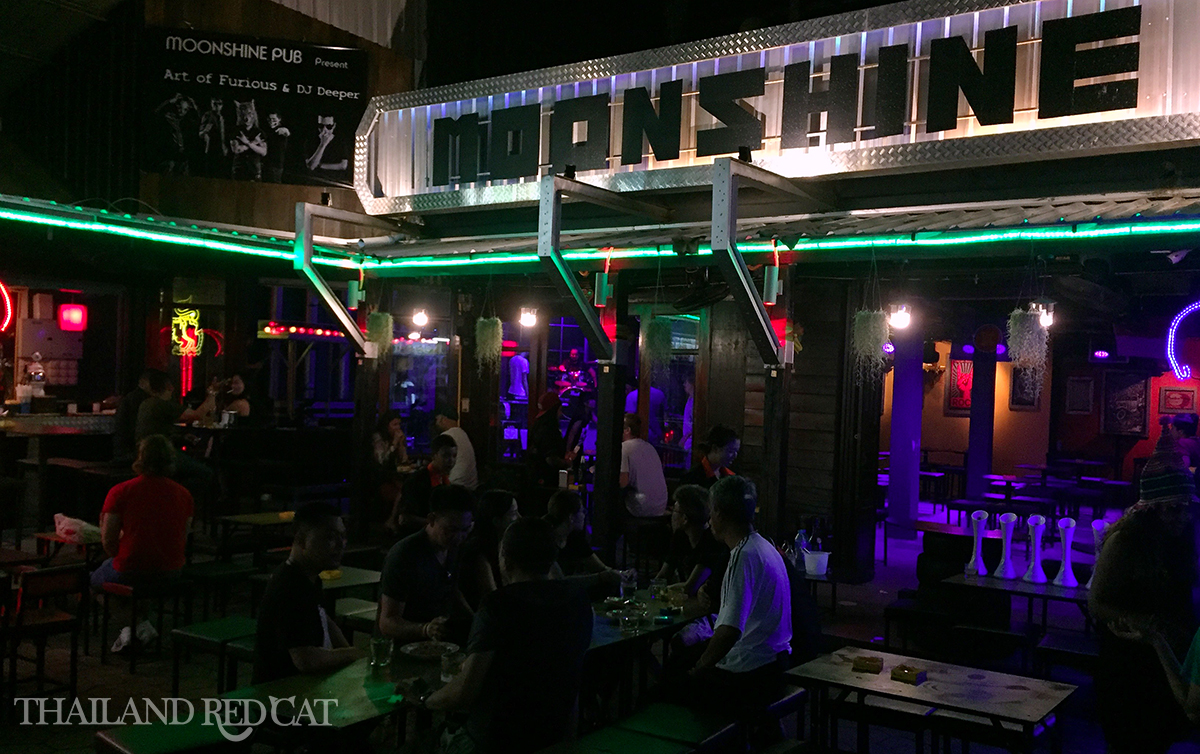 Vida nocturna y chicas tailandesas en Ao Nang