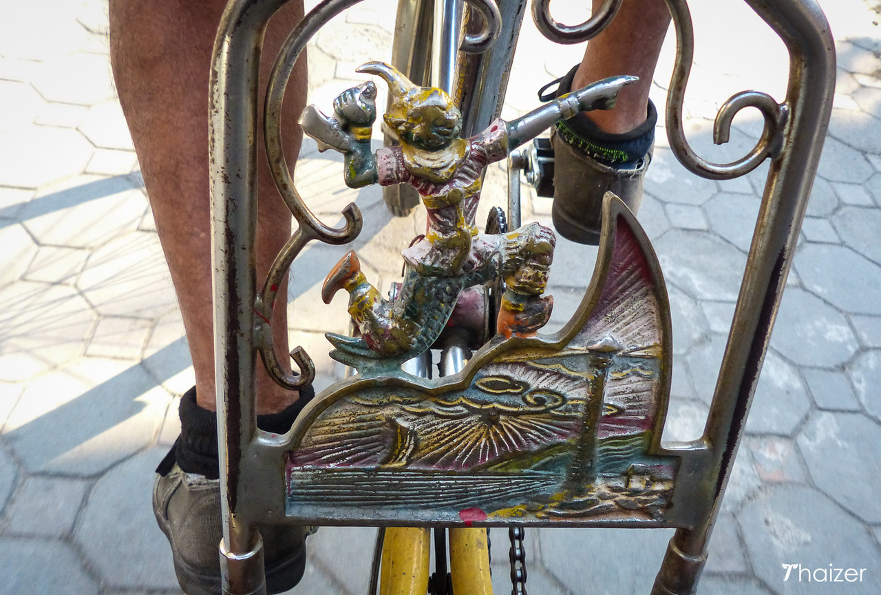 De gira con los experimentados conductores de Samlor de Chiang Mai. De gira con los experimentados conductores de Samlor de Chiang Mai.