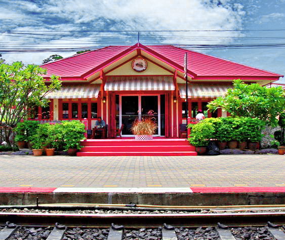 De Hua Hin a Bangkok en tren de tercera clase