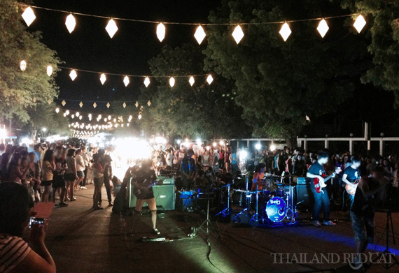 Vida nocturna y chicas tailandesas en Khon Kaen