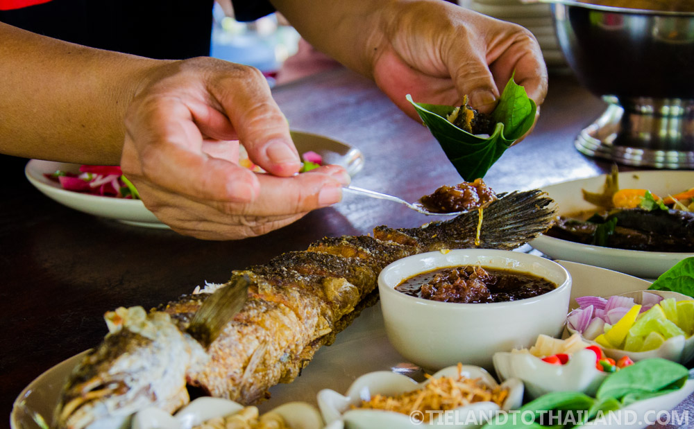 Viaje de fin de semana a Samut Songkhram Viaje de fin de semana a Samut Songkhram