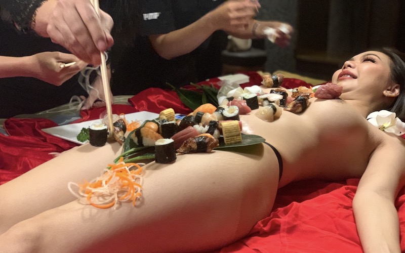 Prueba Naked Sushi en Bangkok con Party Bangkok Prueba Naked Sushi en Bangkok con Party Bangkok