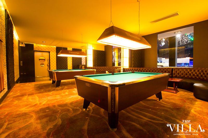 The Villa Club: ¿El club de caballeros más barato de Bangkok?
