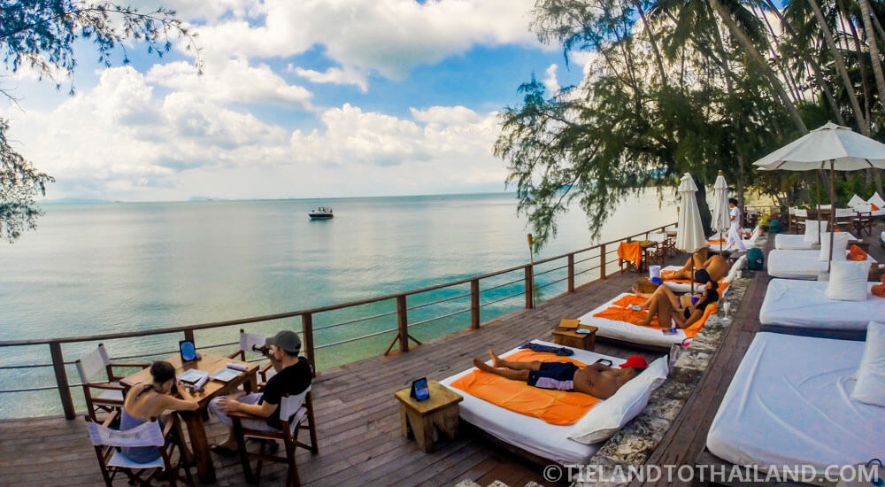 Gran brunch dominical en Nikki Beach Koh Samui