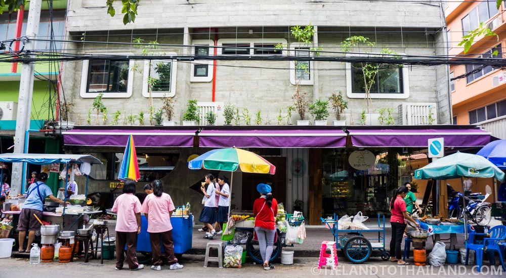 Nuevo hotel en Bangkok cerca de BTS Saphan Taksin: la casa de Phraya Jasaen