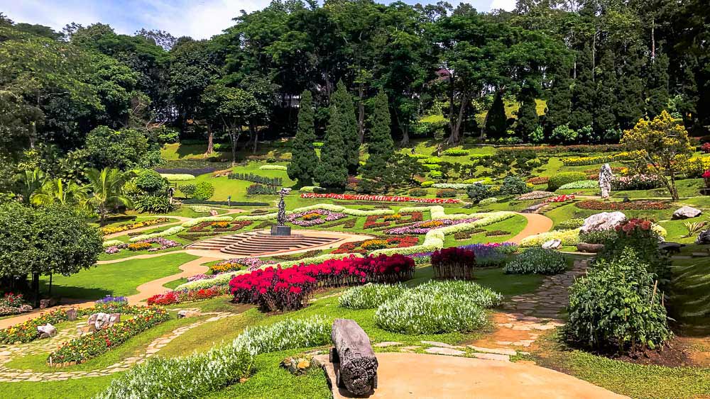 Doi Tung: jardín Mae Fah Luang y pasarela sobre las copas de los árboles