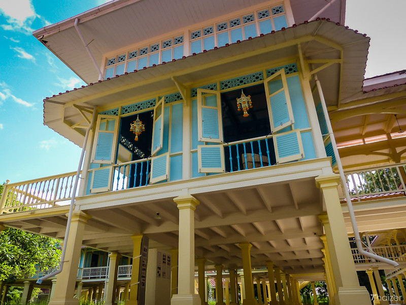 Palacio Marukhathaiyawan Teakwood (cerca de Hua Hin)