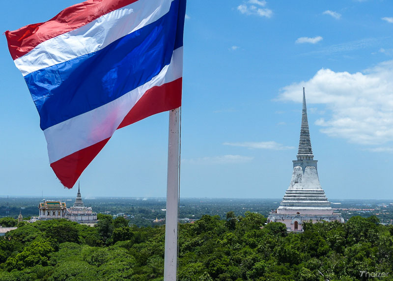 Tropas tailandesas y camboyanas chocan cerca del templo Preah Vihear