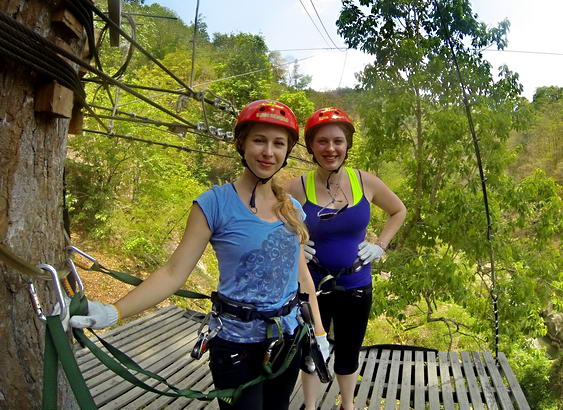 Tirolesa en Chiang Mai, Tailandia
