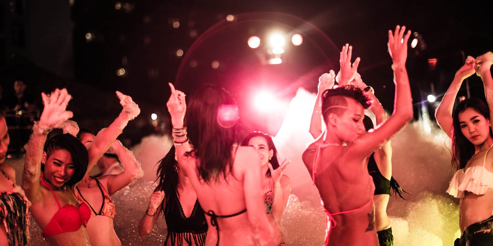 Las mejores fiestas en la piscina en Pattaya