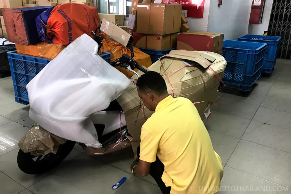 Enviar una motocicleta en Tailandia por correo