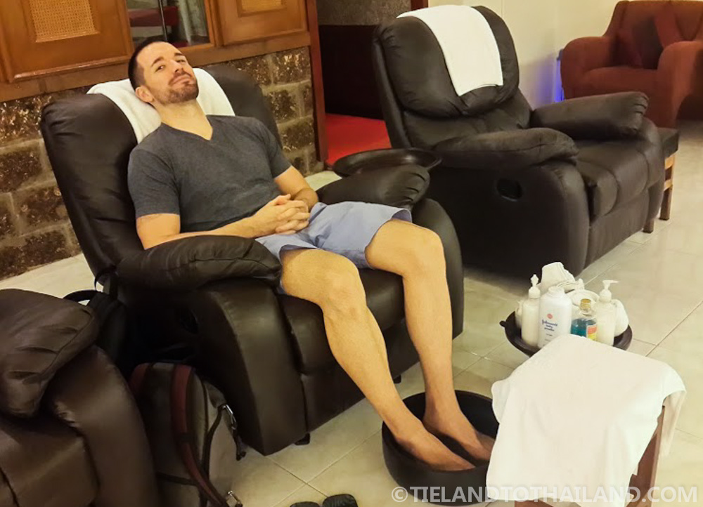 Historias divertidas y vergonzosas sobre masajes tailandeses. Historias divertidas y vergonzosas sobre masajes tailandeses.