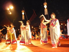 Cena Khan Toke en el Centro Cultural Old Chiang Mai