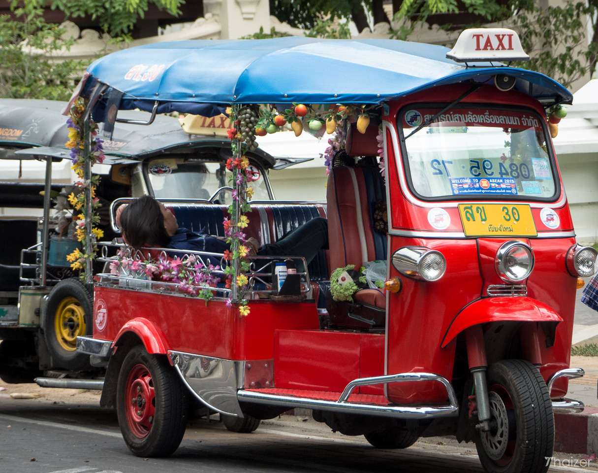 Colores de Tailandia: rojo brillante