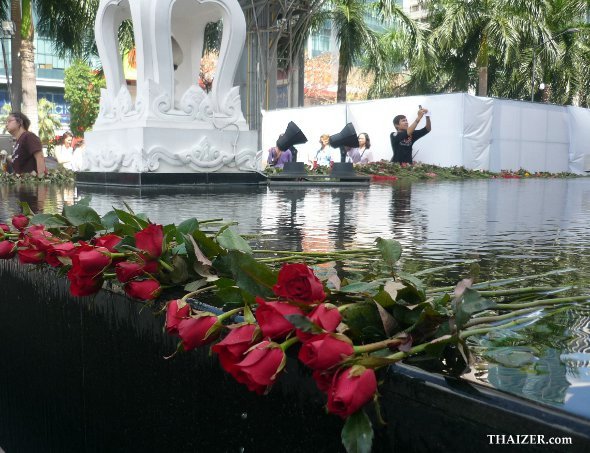 El santuario del amor de Bangkok: el Santuario Trimurti El santuario del amor de Bangkok: el Santuario Trimurti