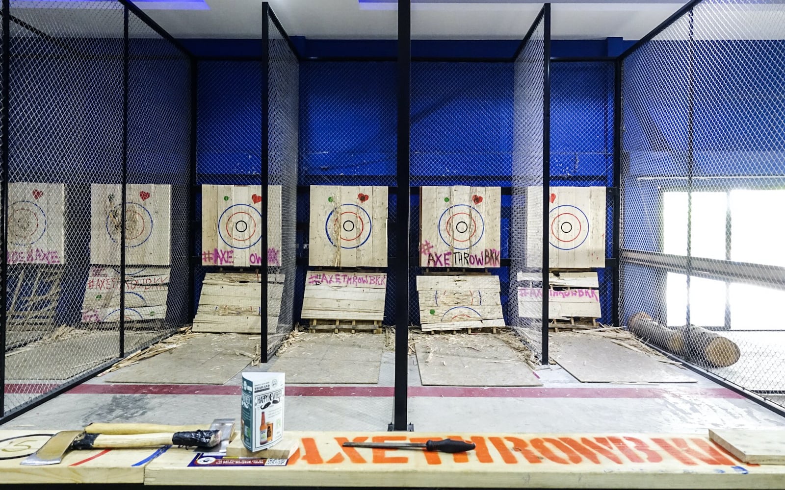 Lanzamiento de hachas en Bangkok