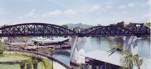 Puente sobre el río Kwai