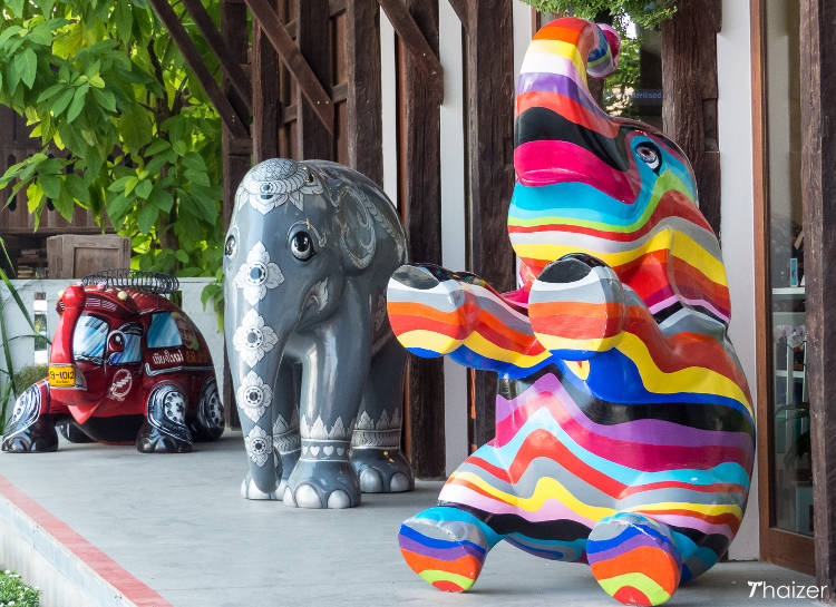 El desfile de elefantes regresa a Chiang Mai
