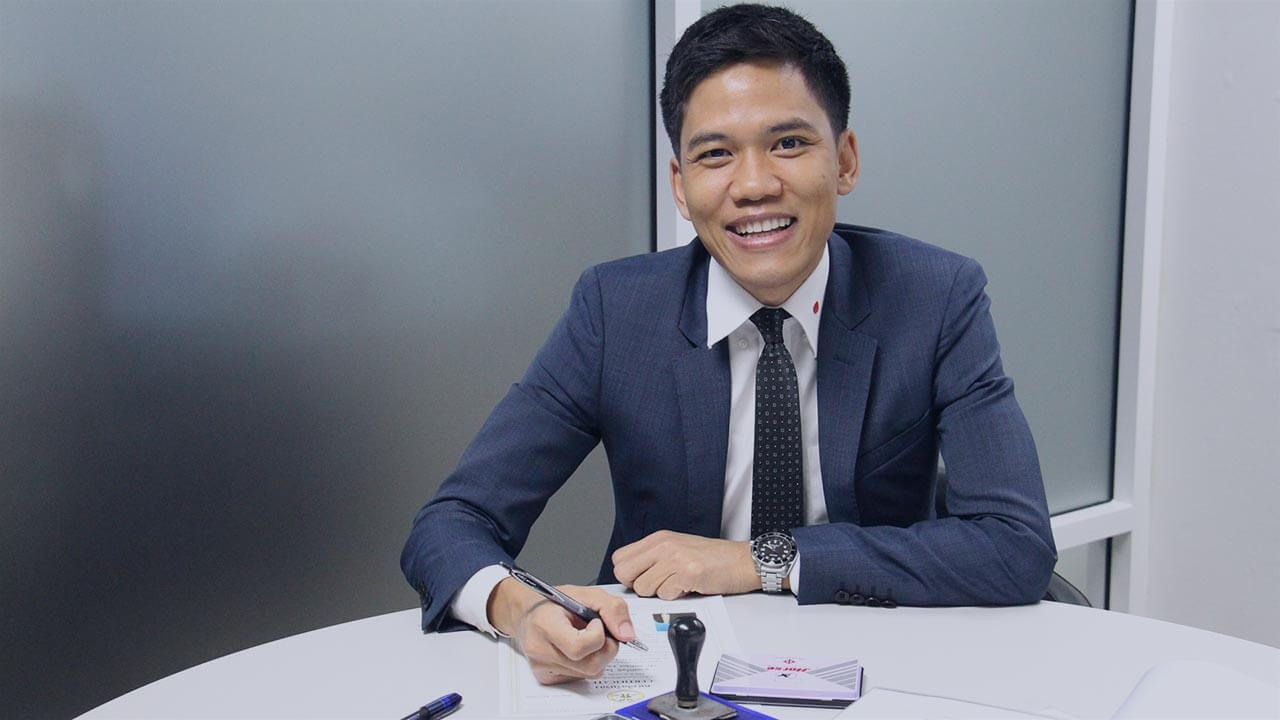 Póngase en contacto con un abogado inmobiliario tailandés